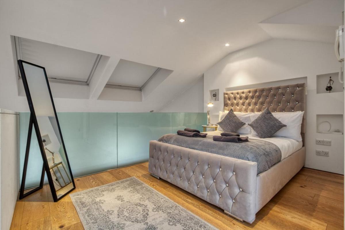 Kings Cross Award Winning 2 Bedroom House Apartment