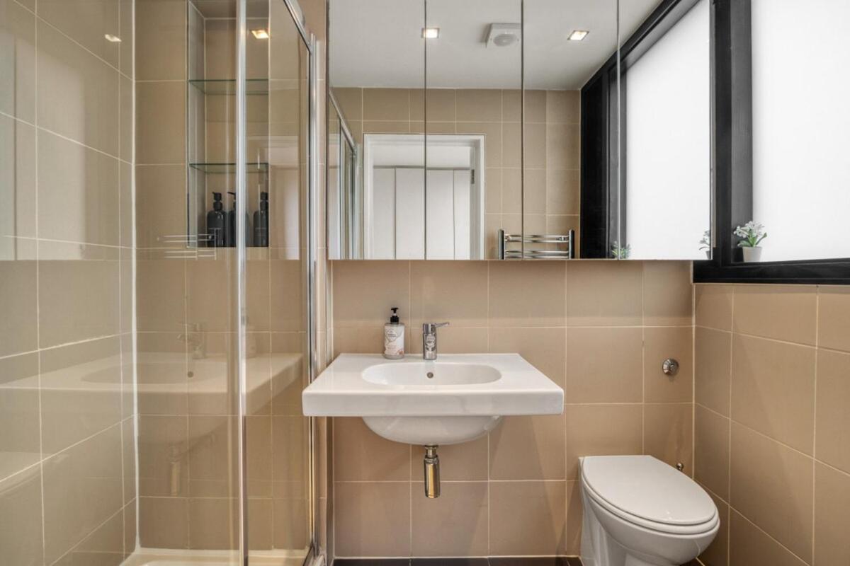 Kings Cross Award Winning 2 Bedroom House Apartment