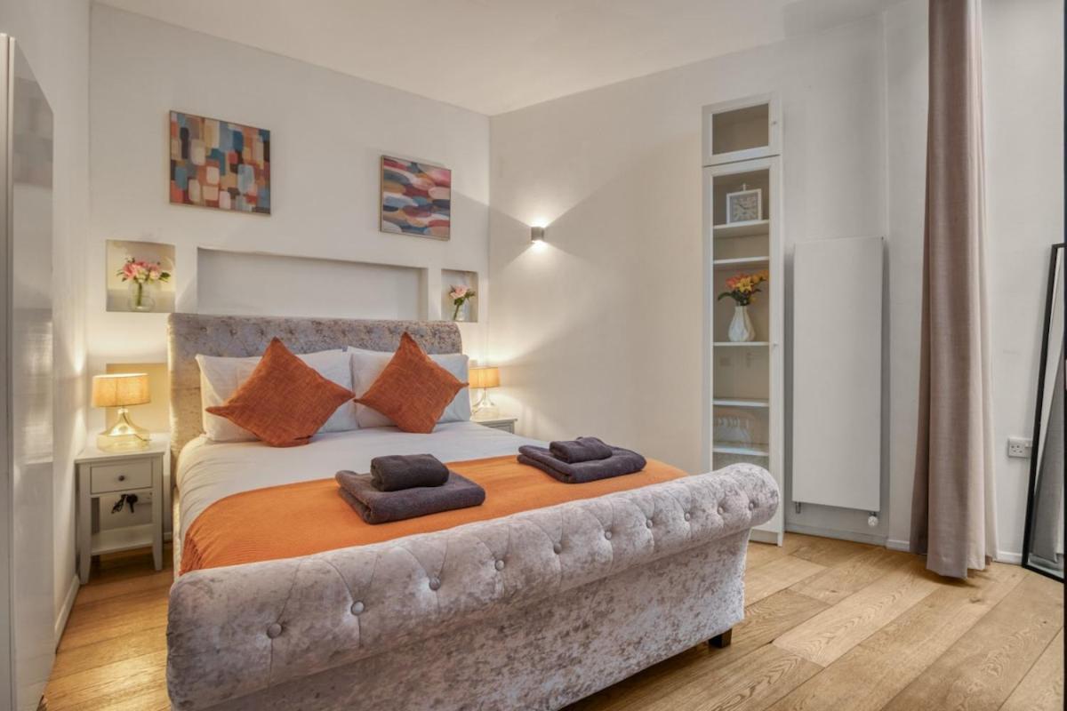 Kings Cross Award Winning 2 Bedroom House Apartment London